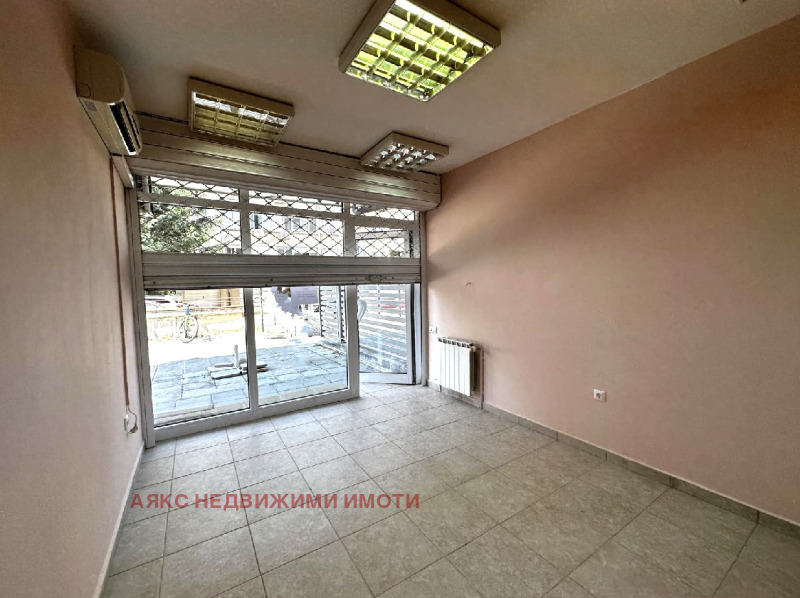 En renta  Comercio Sofia , Gotse Delchev , 46 metros cuadrados | 61436918 - imagen [2]