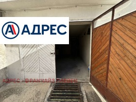 Гараж, Паркомясто 9-τη κβαρταλ, Πλεβεν 1