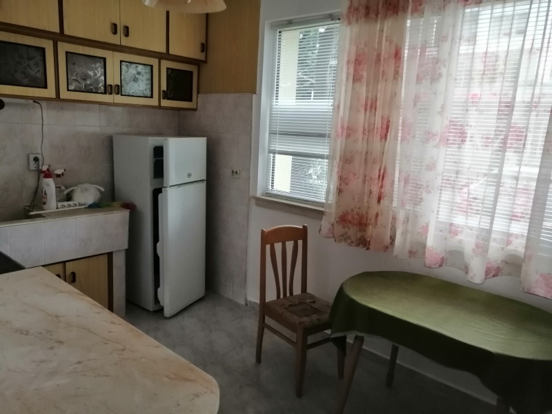 En renta  1 dormitorio Stara Zagora , Ayazmoto , 65 metros cuadrados | 39850678 - imagen [3]