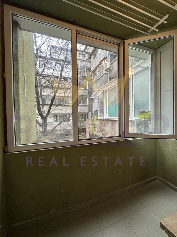 Дава под наем 4-СТАЕН, гр. Варна, Лятно кино Тракия, снимка 12 - Апартаменти - 52223047