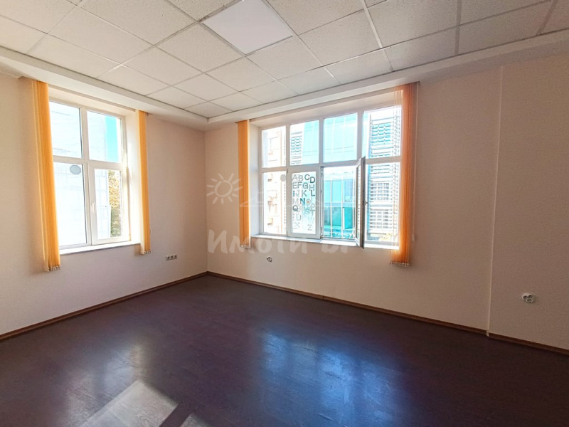 Kiralık  Ofis Sofia , Centar , 140 metrekare | 90340943 - görüntü [2]