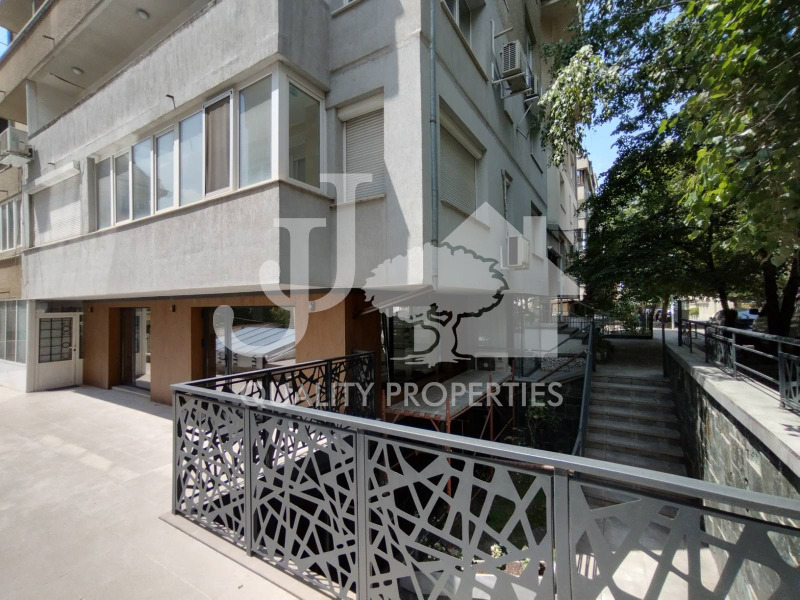 Дава под Наем МНОГОСТАЕН в град София, Лозенец - 190 кв.м / 2 890 € » 5 652.35 лв., ДЖЕЙ И ДЖЕЙ КОРПОРЕЙШЪН ООД