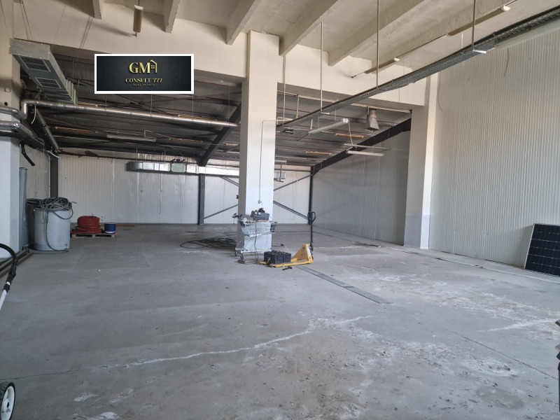 Para alugar  Armazenar Pleven , Industrialna zona - Iztok , 275 m² | 45671891