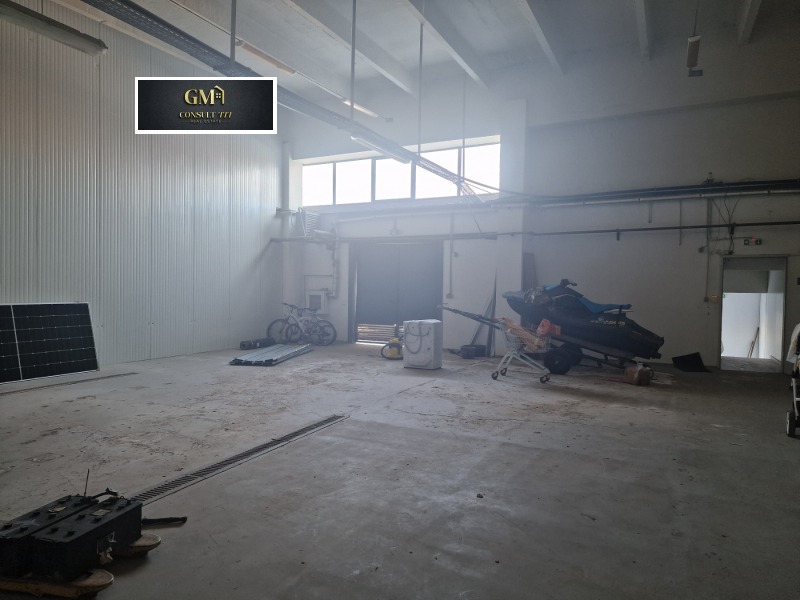 Para alugar  Armazenar Pleven , Industrialna zona - Iztok , 275 m² | 45671891 - imagem [3]