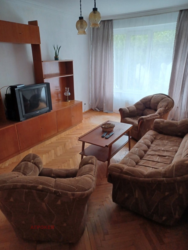 En renta  1 dormitorio Sofia , Mladost 1 , 65 metros cuadrados | 41916262