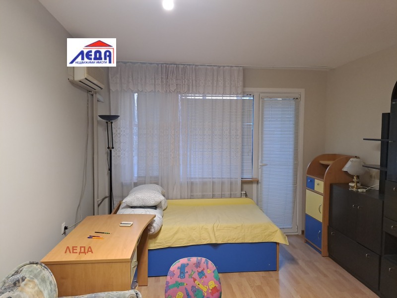 Da affittare  1 camera da letto Pleven , Shirok tsentar , 65 mq | 46945317 - Immagine [11]