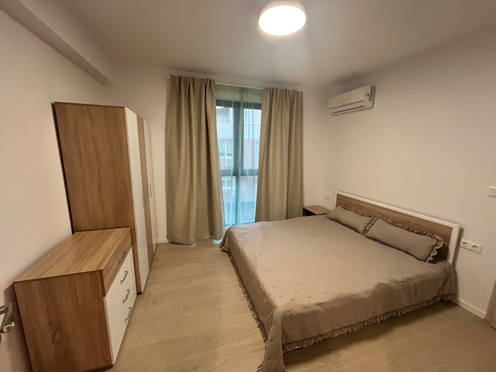 Дава под наем 3-СТАЕН, гр. София, Витоша, снимка 12 - Апартаменти - 53879598