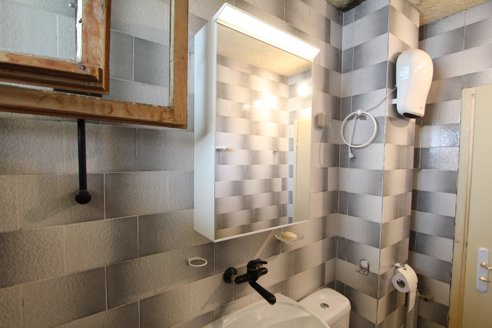 Дава под наем МНОГОСТАЕН, гр. София, Оборище, снимка 11 - Апартаменти - 53887822