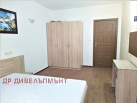 1 sovrum Nesebar, region Burgas 11