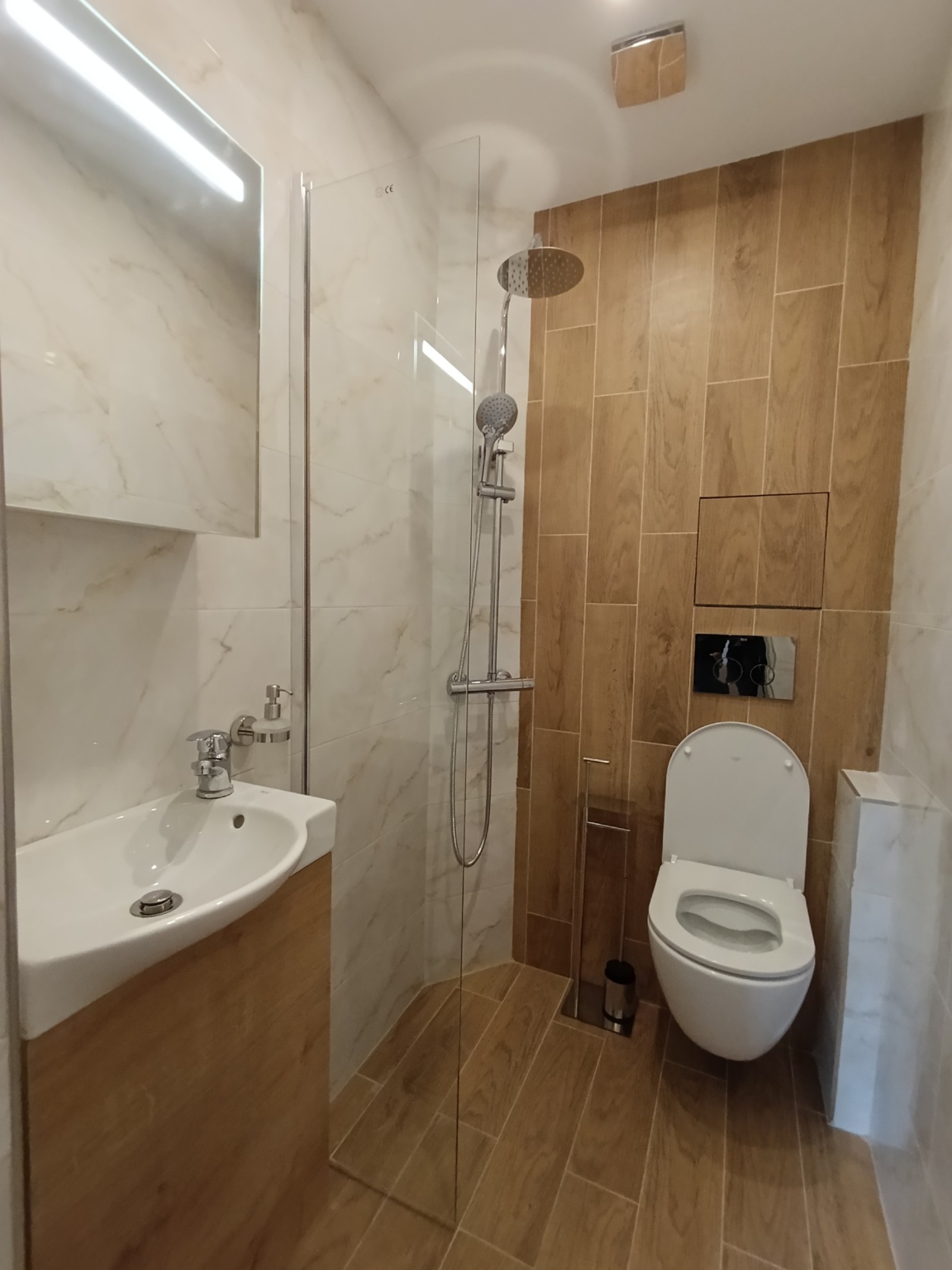 Дава под наем 3-СТАЕН, гр. София, Център, снимка 14 - Апартаменти - 54028083