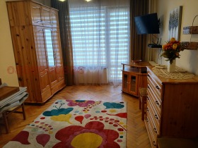 2 Schlafzimmer Dianabad, Sofia 5