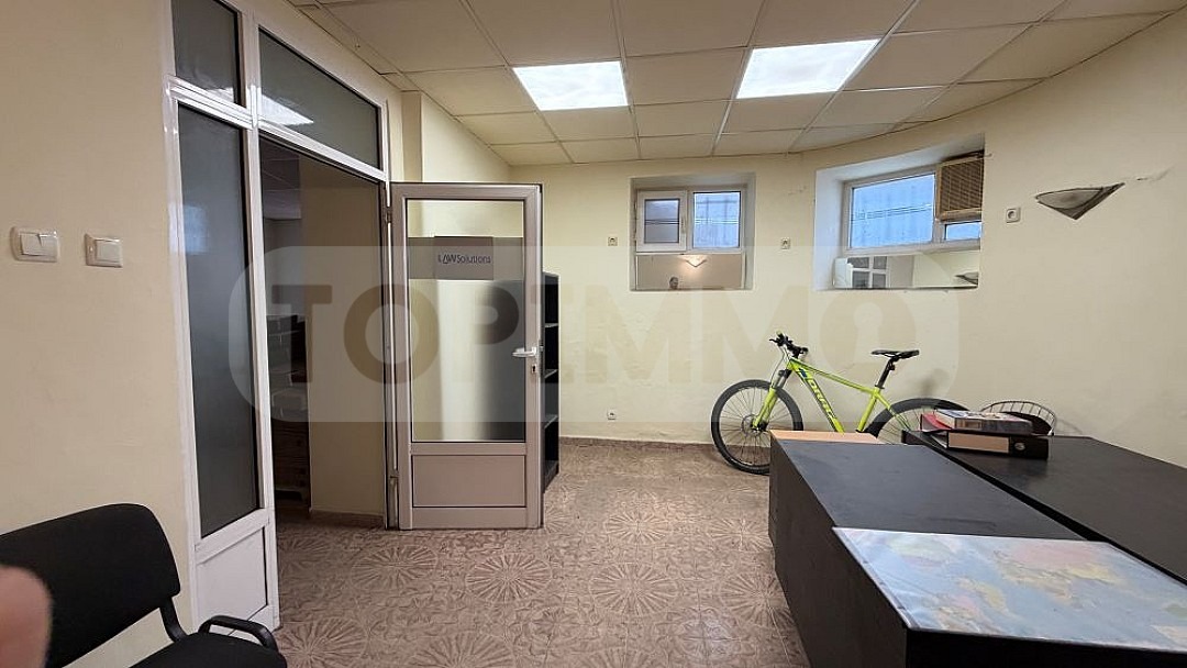 Дава под наем ОФИС, гр. Варна, Център, снимка 4 - Офиси - 54063736