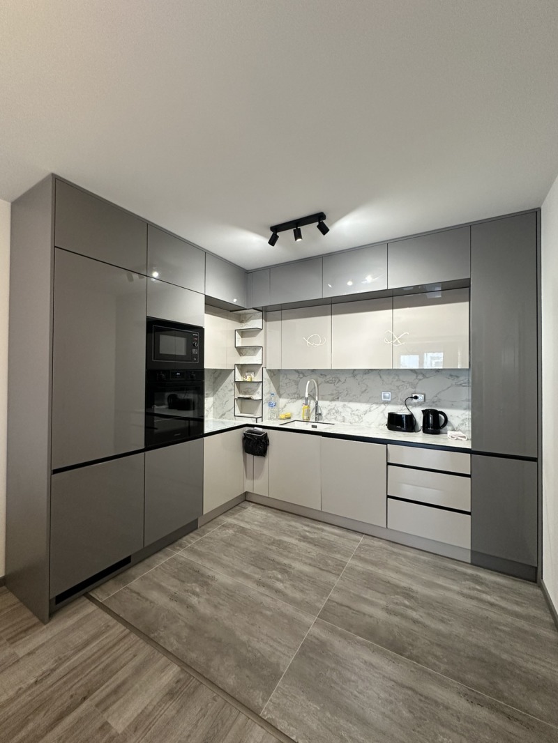 Дава под нем  3-стаен, град София, Кръстова вада • 1 100 EUR • ID 59387046 — holmes.bg - [1] 