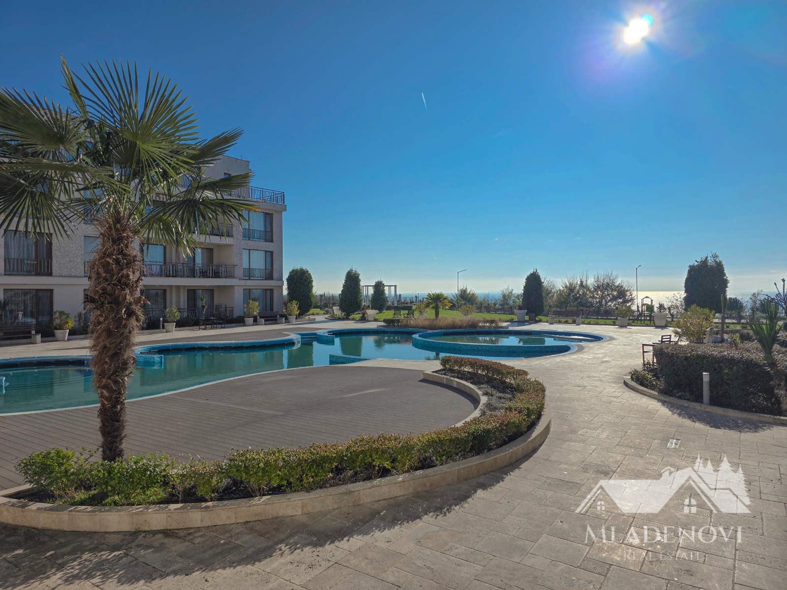 Дава под наем 2-СТАЕН, гр. Бургас, Сарафово, снимка 14 - Апартаменти - 53902146