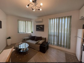 1 chambre Hristo Smirnenski, Plovdiv
