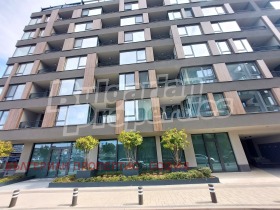 МАГАЗИН, 211 m2