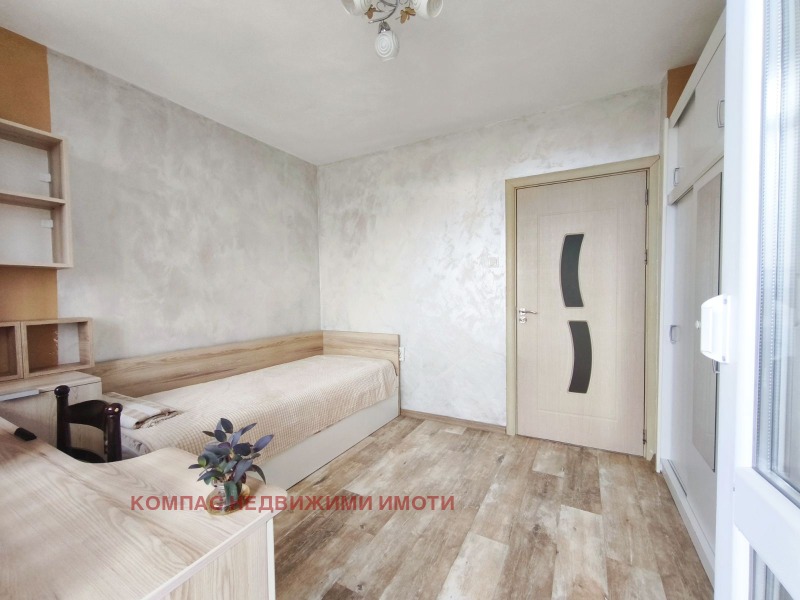 Издаје се  2 спаваће собе Варна , Гранд Мол , 70 м2 | 13297866