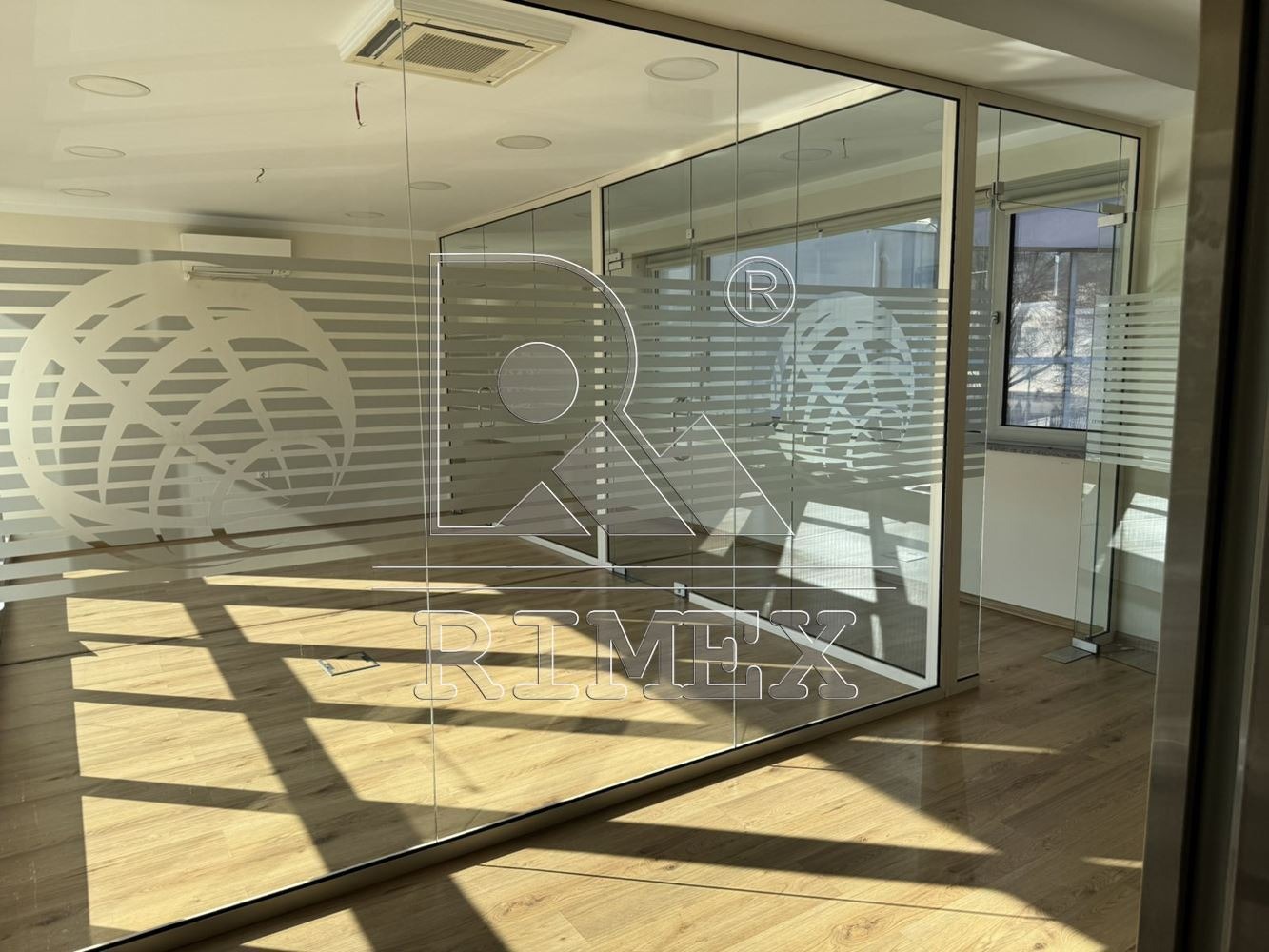 Дава под наем ОФИС, гр. Пловдив, Център, снимка 12 - Офиси - 54354620