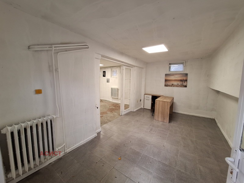 Дава под Наем СКЛАД в град София, Медицинска академия - 50 кв.м / 450 € » 880.12 лв., АСИСТ
