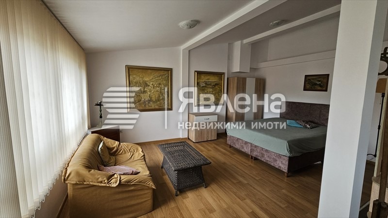 Под наем 2-СТАЕН, град Варна, ВИНС-Червен площад • 450 € / 880.12 лв. • 24670790 1