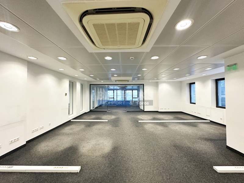 Дава под наем ОФИС, гр. Варна, Център, снимка 12 - Офиси - 52652970