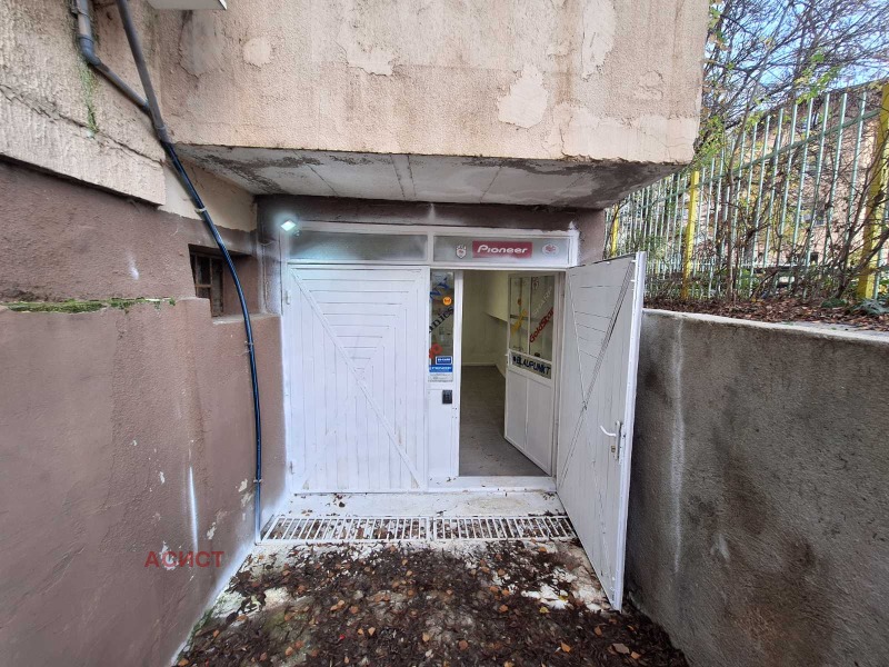 Дава под наем СКЛАД, гр. София, Медицинска академия, снимка 4 - Складове - 52621981