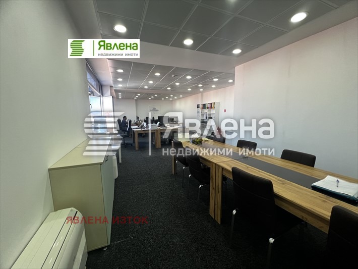 Te huur  Kantoor Sofia , Levski , 125 m² | 35985212