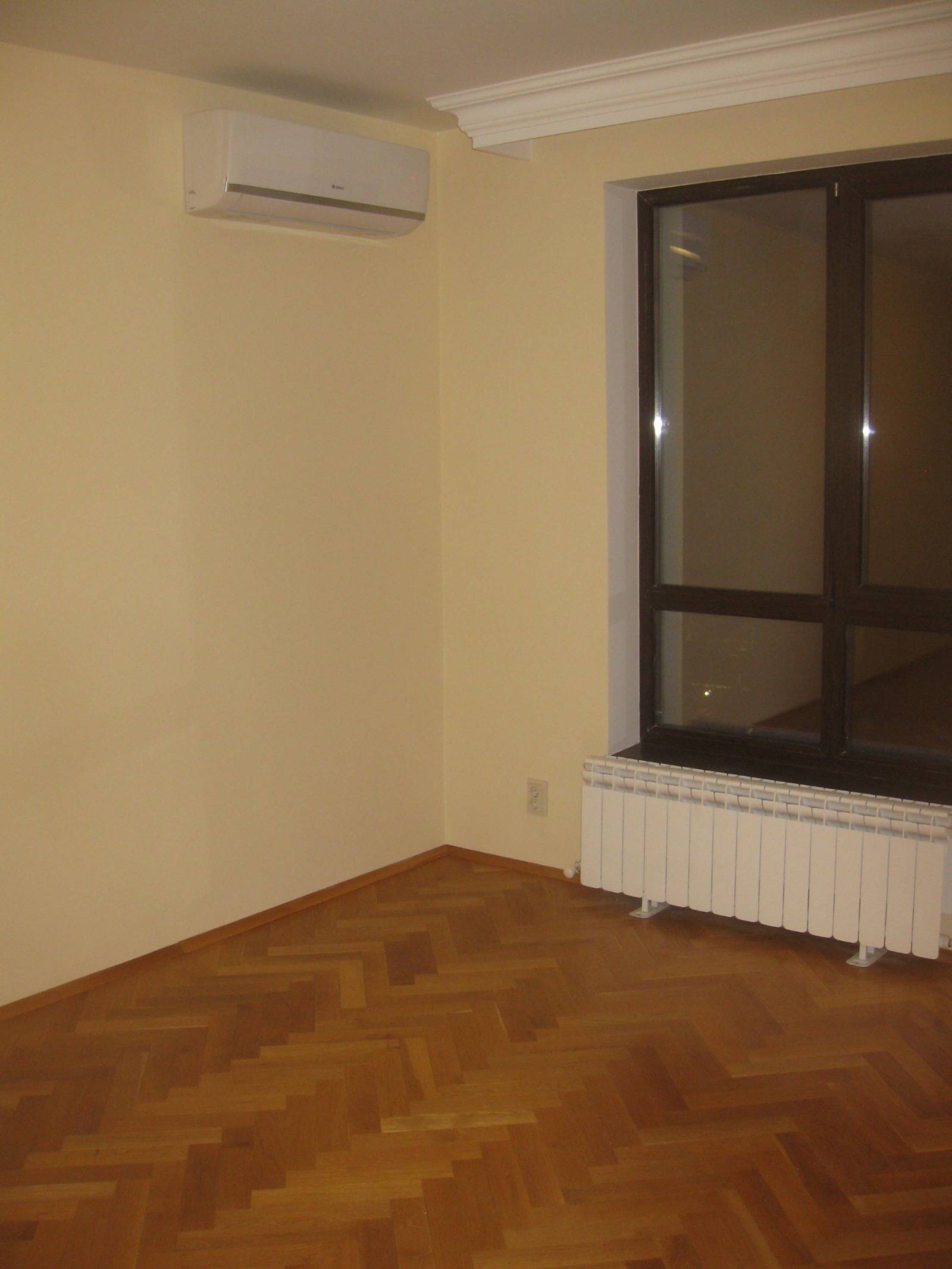 Дава под наем 2-СТАЕН, гр. София, Център, снимка 2 - Апартаменти - 54019757