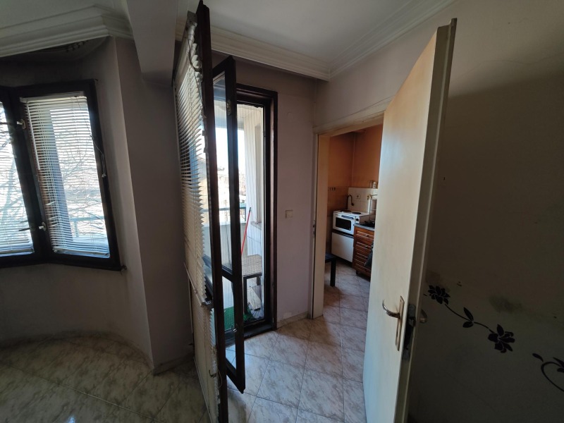 Do wynajęcia  1 sypialnia Sofia , Centar , 75 mkw | 97217288 - obraz [2]