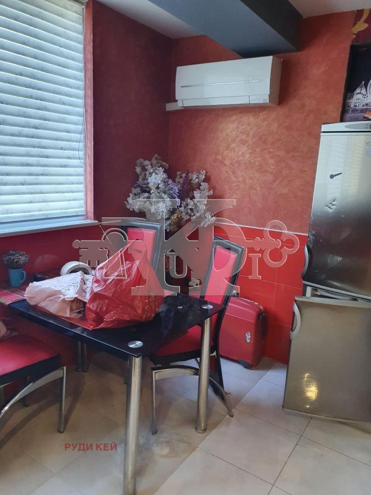Zu vermieten  1 Schlafzimmer Warna , Okraschna bolniza-Generali , 65 qm | 40903087 - Bild [5]