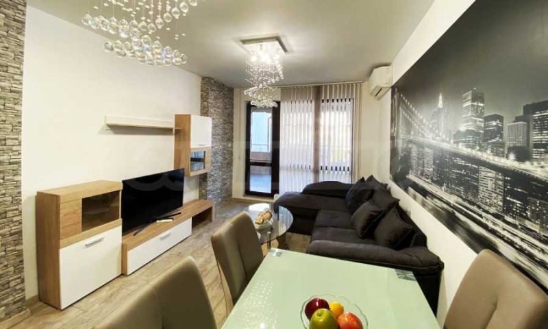 A louer  2 chambres Plovdiv , Karchiyaka , 127 m² | 93643990