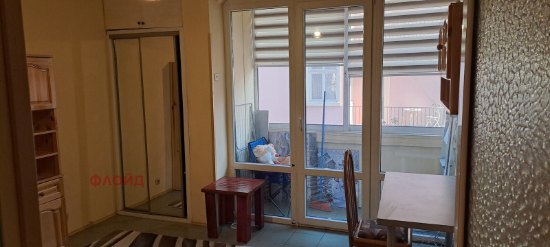 Дава под наем 1-СТАЕН, гр. София, Докторски паметник