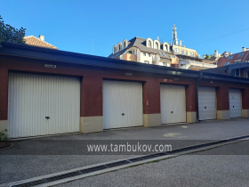 Zu vermieten Garage