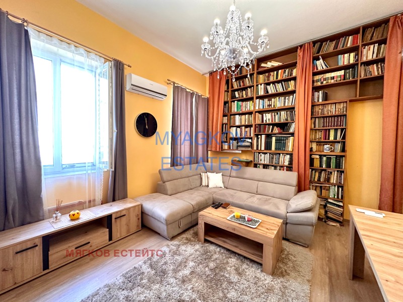 K pronájmu  1 ložnice Sofia , Centar , 70 m2 | 97437090