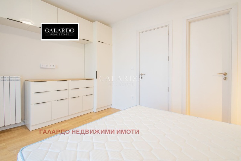 K pronájmu  2 ložnice Sofia , Centar , 136 m2 | 68331230 - obraz [11]