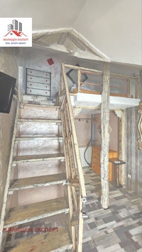 Studio Tsentar, Sofia 5