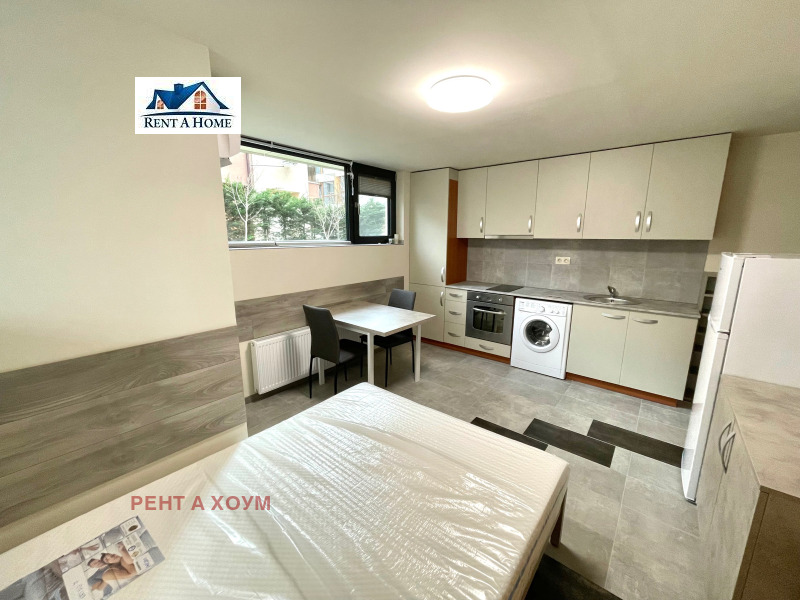 K pronájmu  Studio Sofia , Krastova vada , 35 m2 | 93742885 - obraz [2]