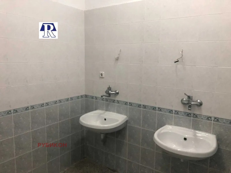 Kiralık  Endüstriyel bina Plovdiv , Industrialna zona - Sever , 1000 metrekare | 53791037 - görüntü [3]