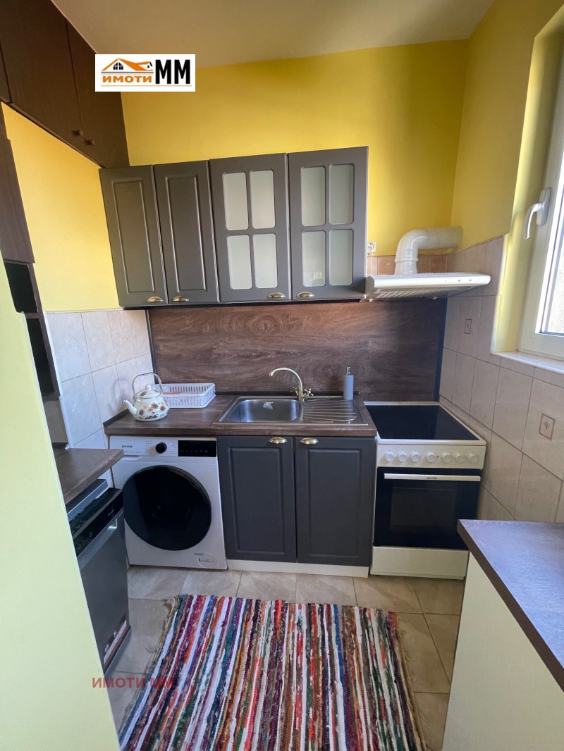 Kiadó  2 hálószobás Plovdiv , Centar , 100 négyzetméter | 72405597