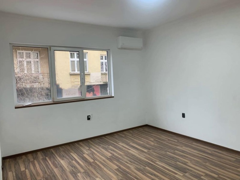 Издаје се  Канцеларија Софија , Центар , 100 м2 | 24571287 - слика [5]