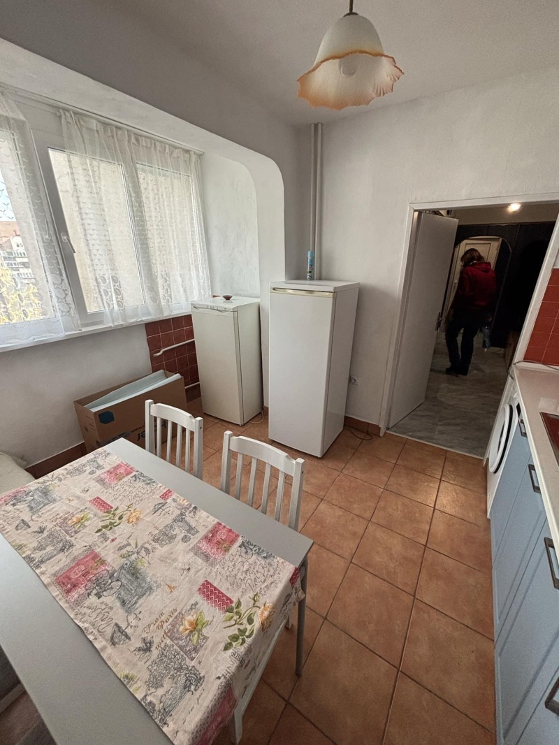 Til leje  1 soveværelse Sofia , Razsadnika , 75 kvm | 27999843 - billede [5]