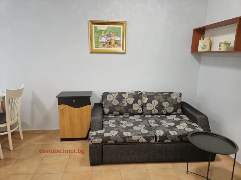 Zu vermieten  1 Schlafzimmer Ruse , Wazraschdane , 78 qm | 40073756 - Bild [3]