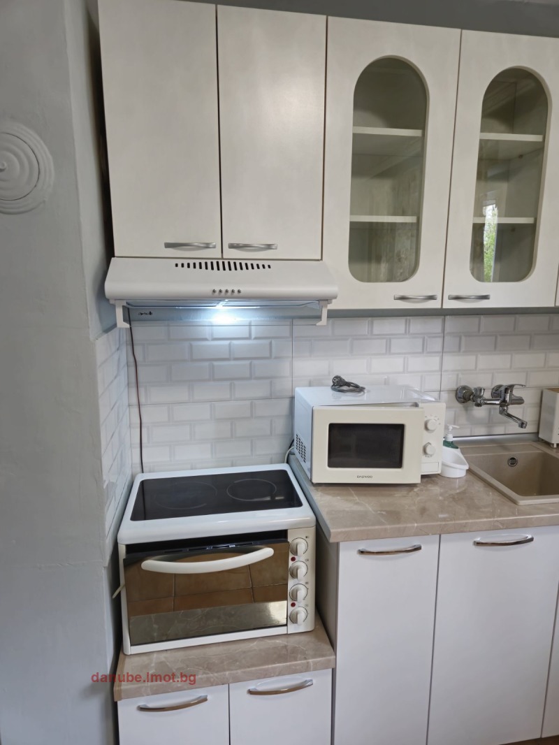 Zu vermieten  1 Schlafzimmer Ruse , Wazraschdane , 78 qm | 40073756 - Bild [5]