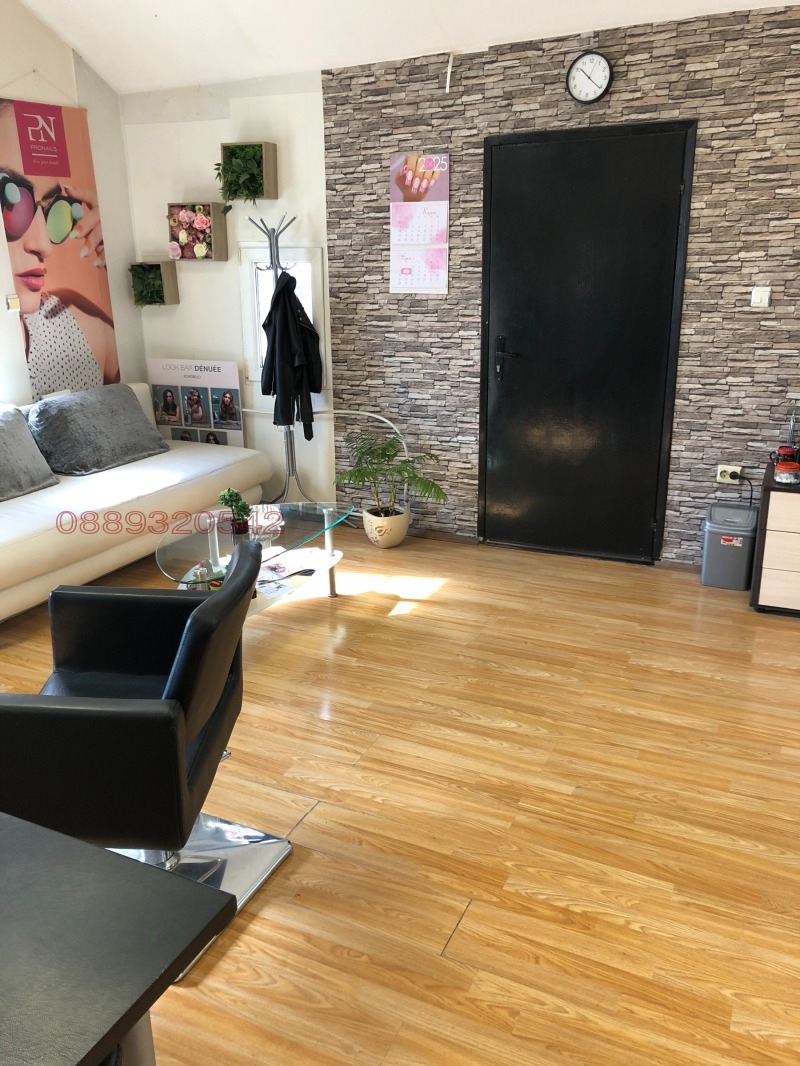 En renta  Comercio Sofia , Nadezhda 3 , 40 metros cuadrados | 61071702 - imagen [2]