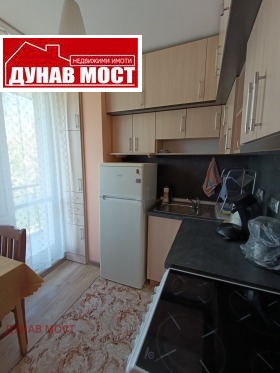 1 dormitor Vâzrajdane, Ruse 8
