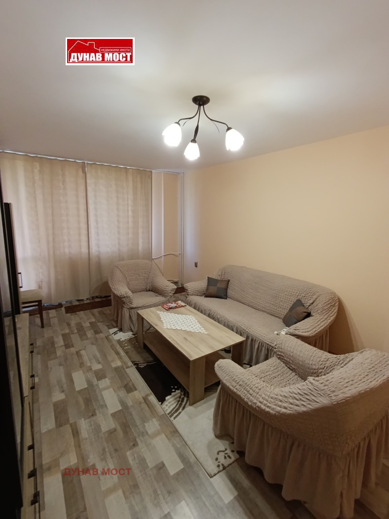 Vuokrattavana  1 makuuhuone Ruse , Vazraždane , 62 neliömetriä | 38545693