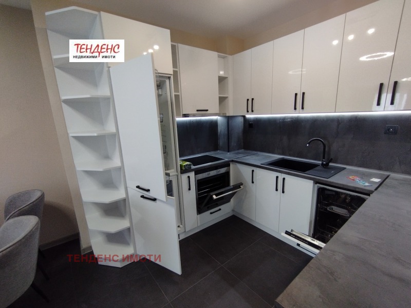 Дава под наем 3-СТАЕН, гр. Кърджали, Център, снимка 11 - Апартаменти - 52871531