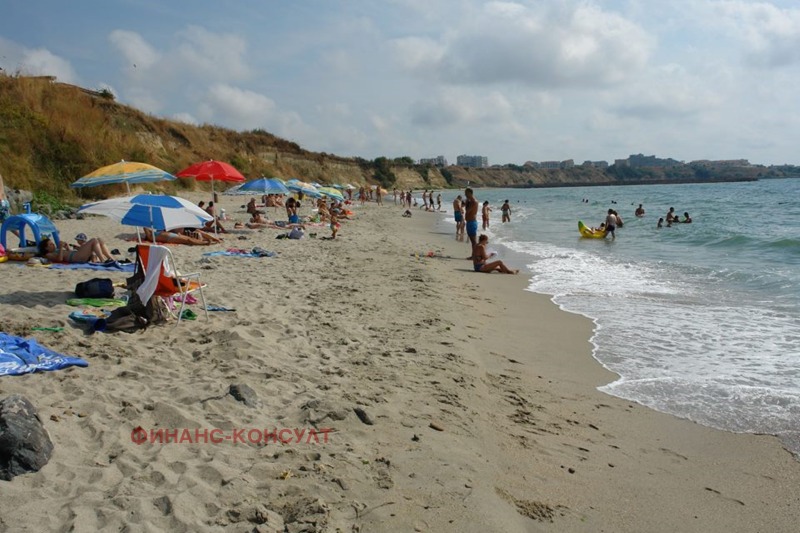 Дава под наем 3-СТАЕН, гр. Ахелой, област Бургас, снимка 13 - Апартаменти - 52955615