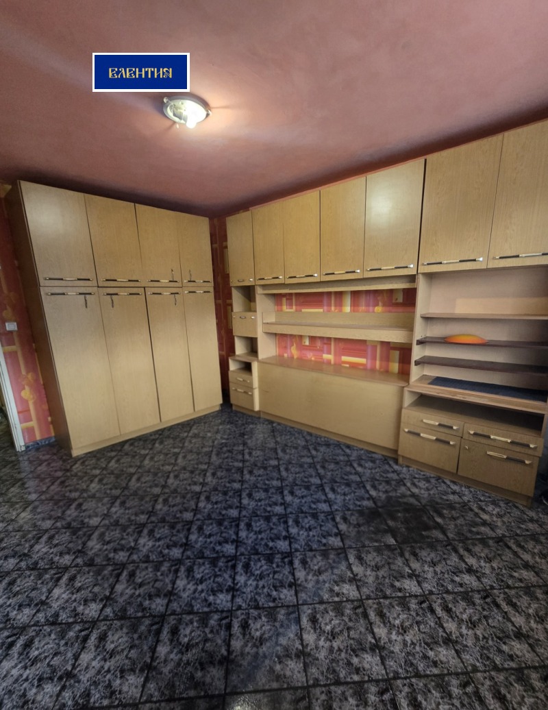 Дава под наем 3-СТАЕН, гр. София, Връбница 1, снимка 4 - Апартаменти - 53506123