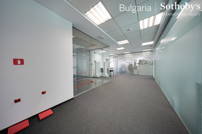 Дава под наем ОФИС, гр. София, Гео Милев, снимка 12 - Офиси - 53290070